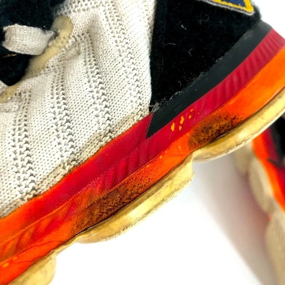 Nike LeBron 16 GS 'Space Travel’ Kid’s Sneaker
